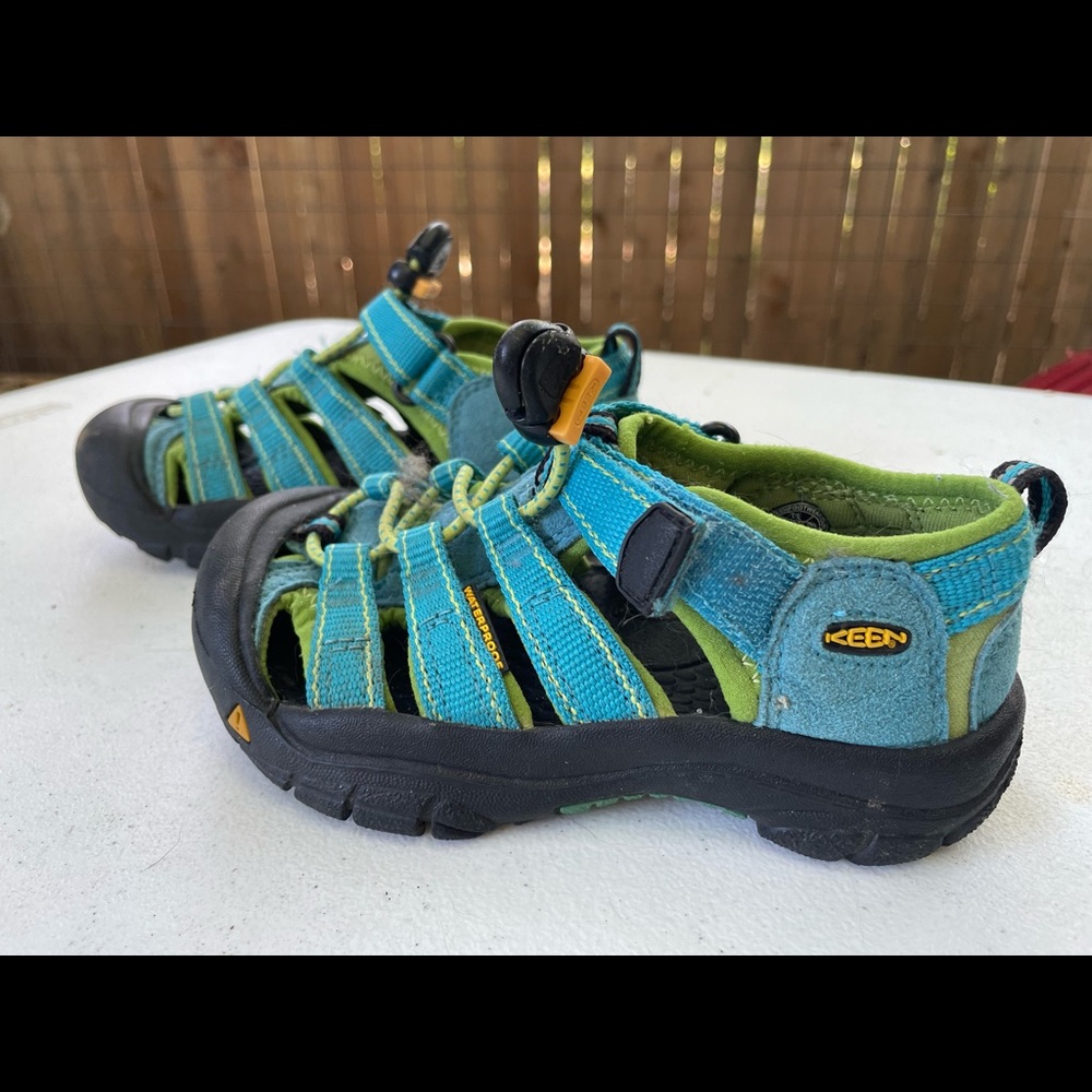 Keen shoes, toddler kids’ size 11, excellent condition